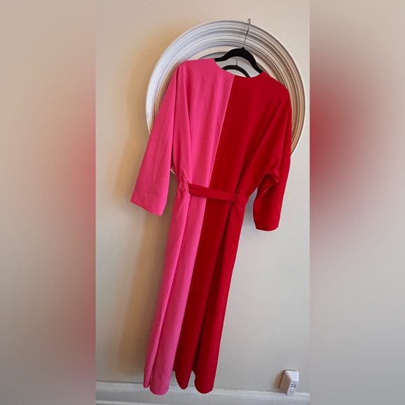 Tuckernuck India Hicks Scarlet Medium Hot Pink Madame G Colorblock Caftan - Picture 4 of 8